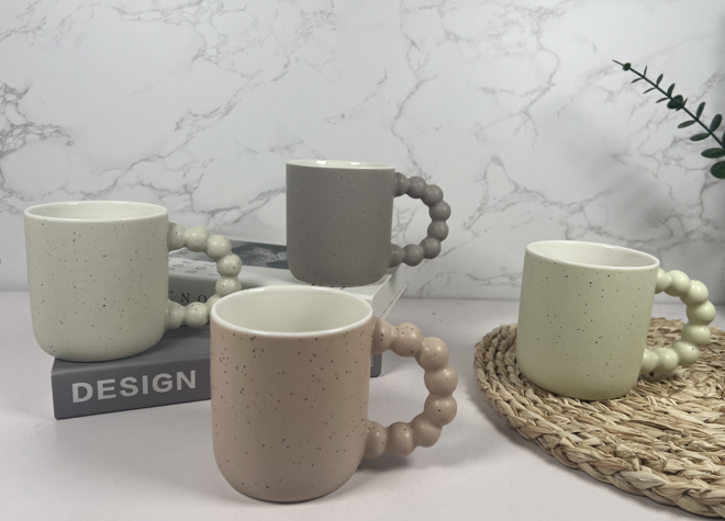 C03 TAZA NAVIDEÑA DE 8.2*9 CMS/ COD:DX365- CJN 12 UNDS