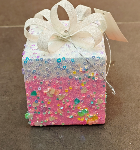 C03 ADORNO ARBOL NAVIDENO / CAJA  DE REGALO 10x8x8cm  / COD: HS8-256828- CJN 180 UNDS